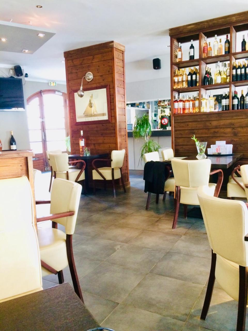 Le Cannier Hotel Ла-Сейн-сюр-Мер Экстерьер фото
